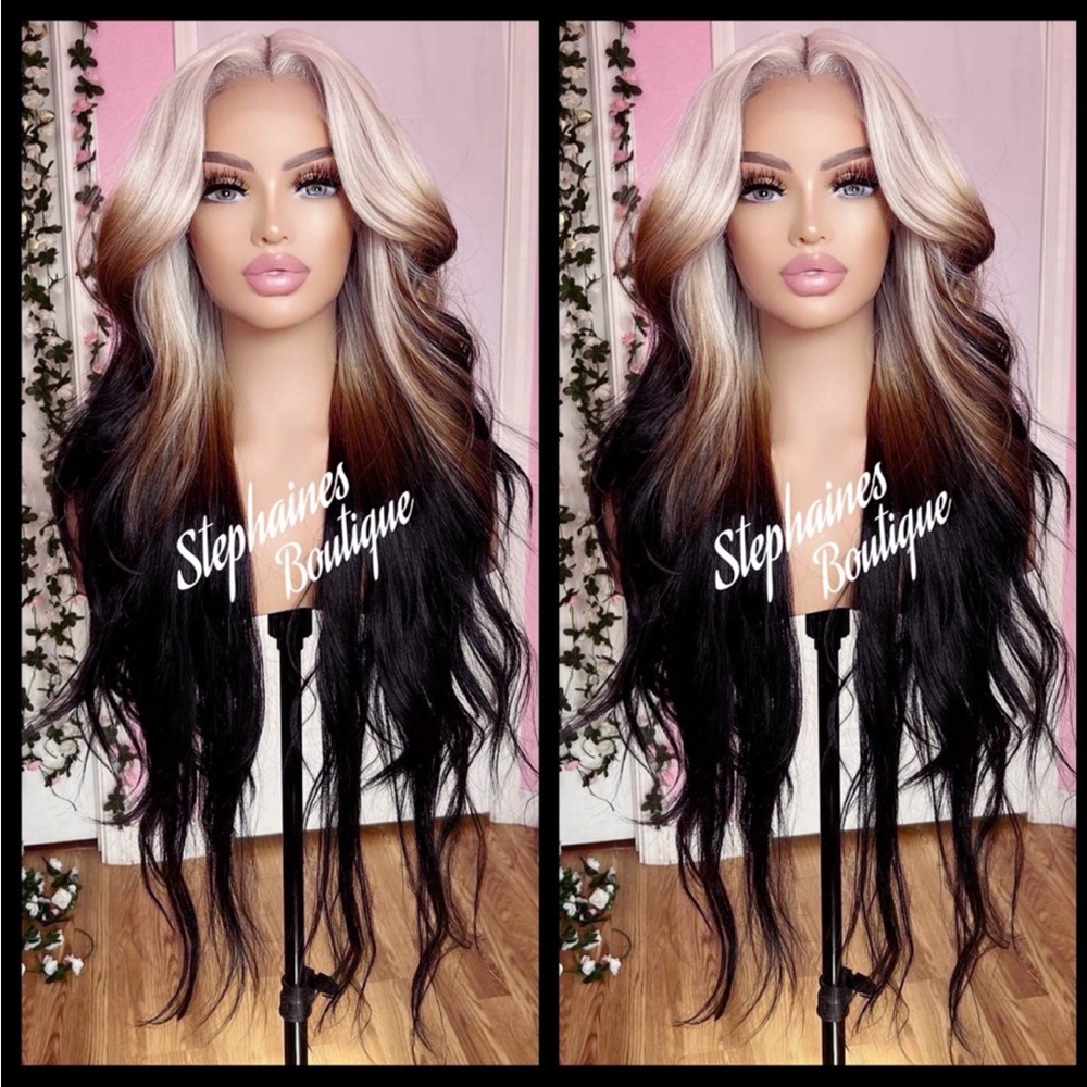 Long Wavy Wig in Black and Blonde